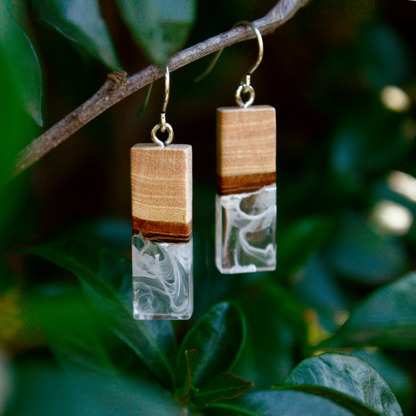 Lily dangle earrings in white