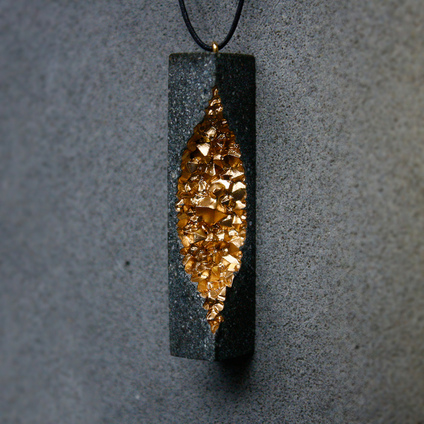 Mooralla Rectangular Pendant